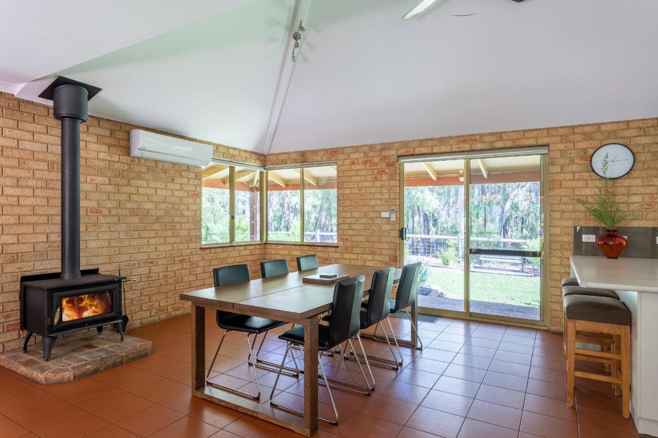 Mansfield Retreat - In Town - Margaret River Exterior foto